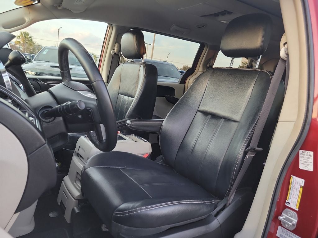 2015 Chrysler Town & Country Touring