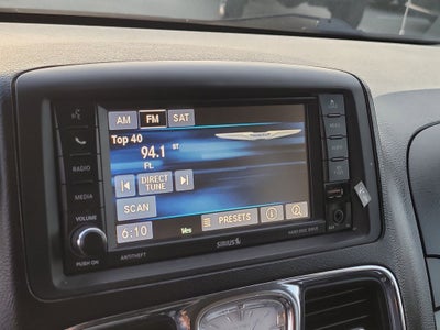 2015 Chrysler Town & Country Touring