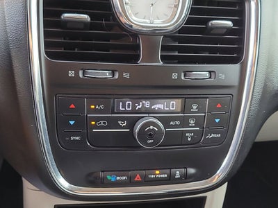 2015 Chrysler Town & Country Touring