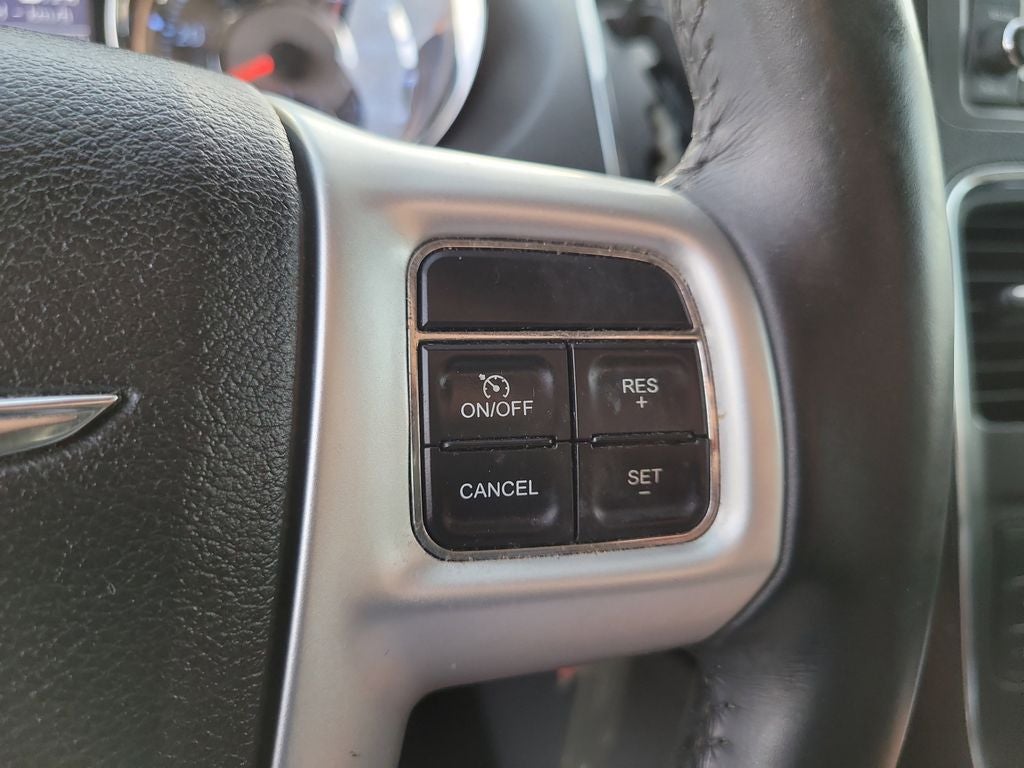 2015 Chrysler Town & Country Touring