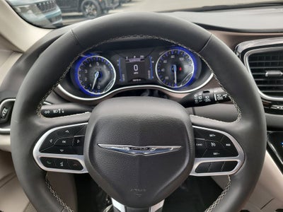 2024 Chrysler Voyager LX