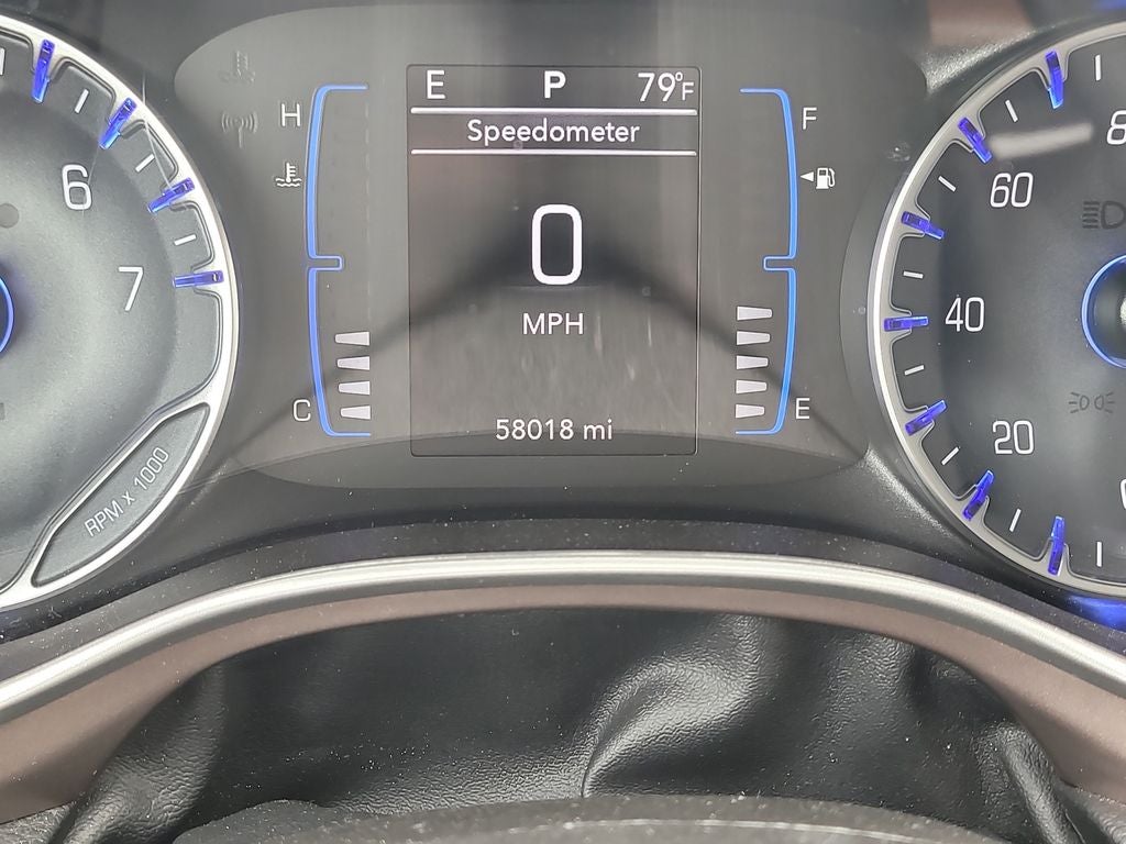 2024 Chrysler Voyager LX