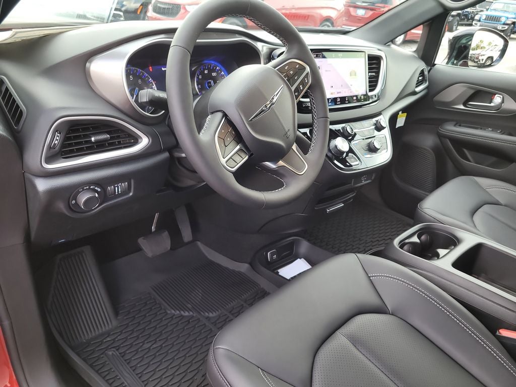 2026 Chrysler Voyager LX