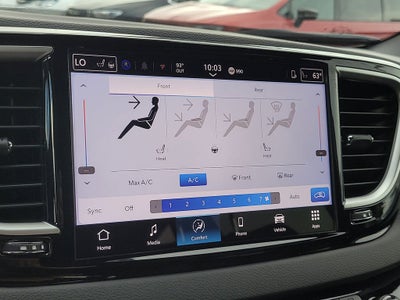 2026 Chrysler Voyager LX