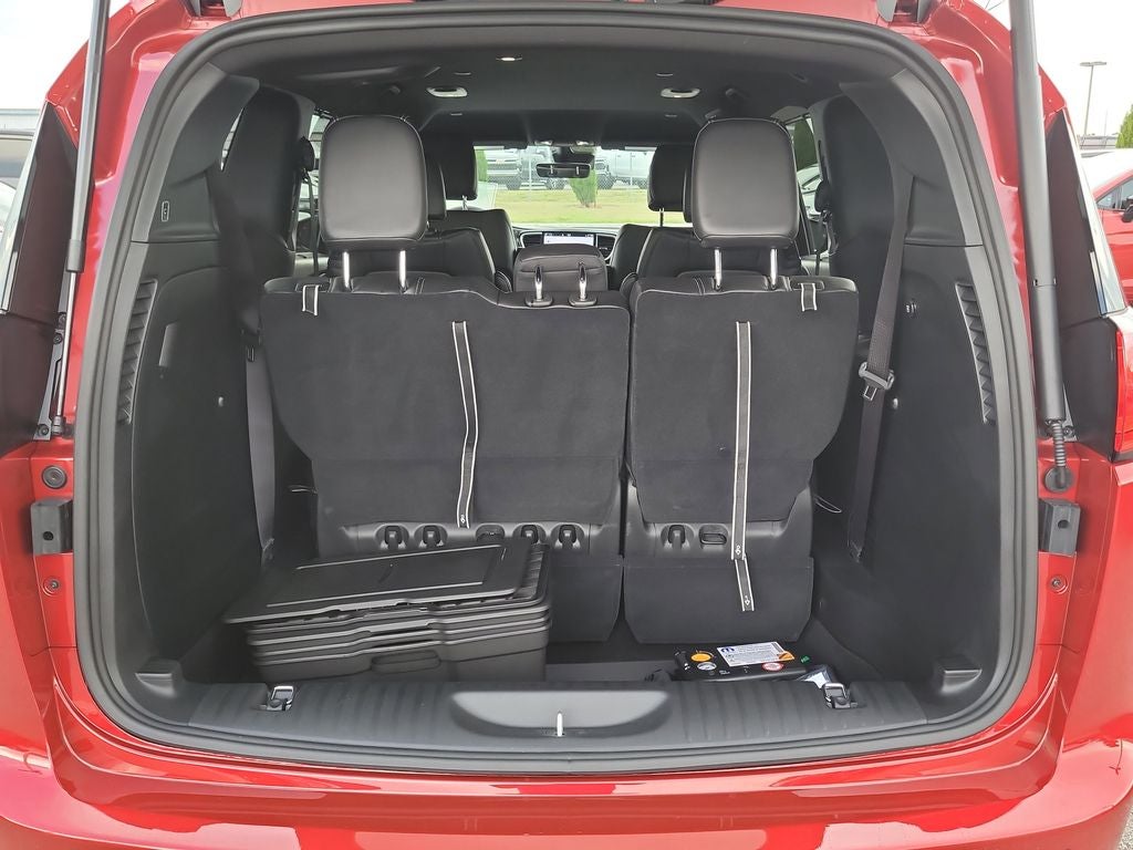 2026 Chrysler Voyager LX