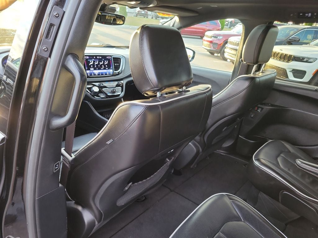 2025 Chrysler Pacifica Limited