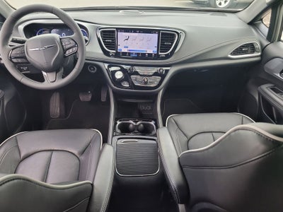 2025 Chrysler Pacifica Hybrid Select