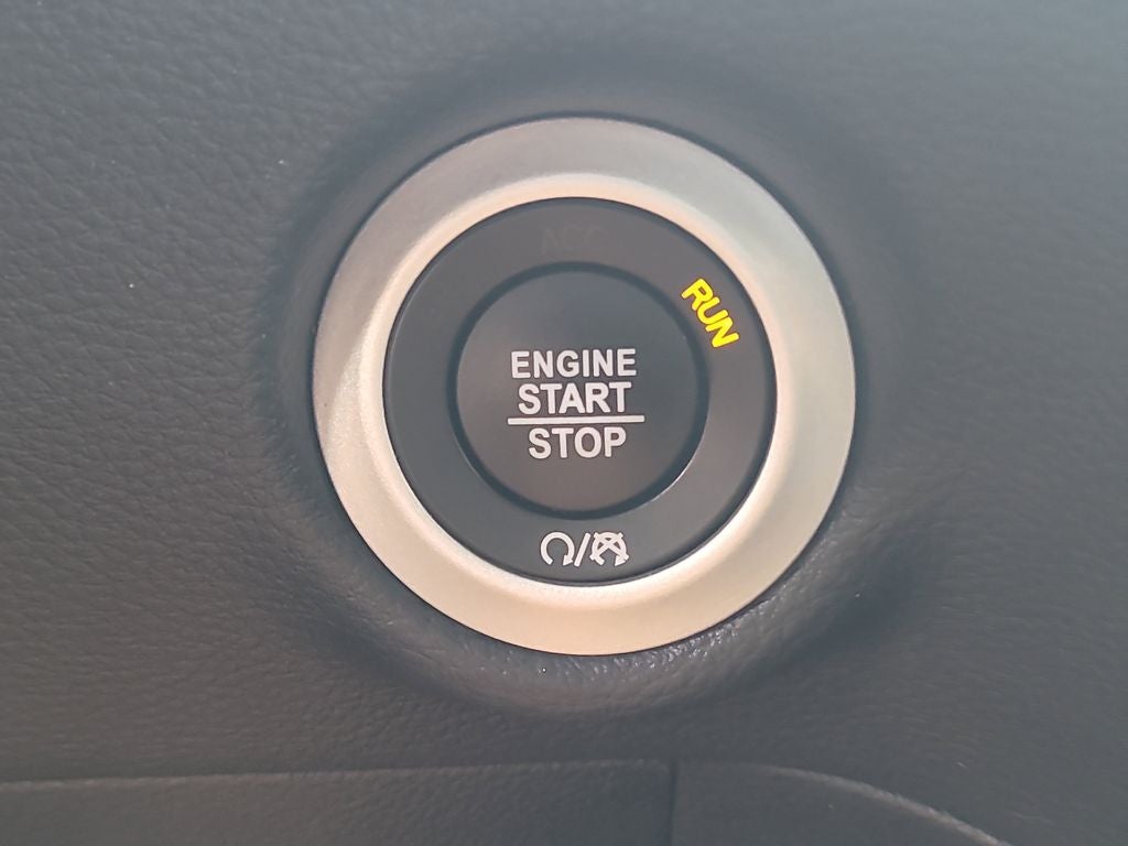 2025 Chrysler Pacifica Hybrid Select