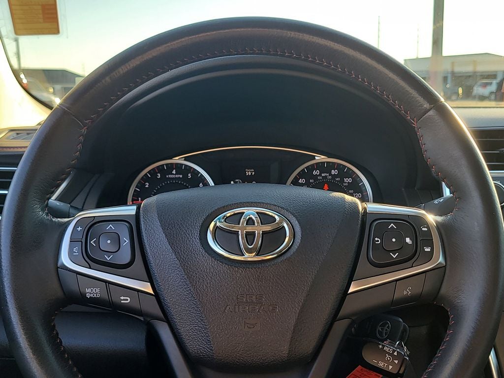 2017 Toyota Camry SE