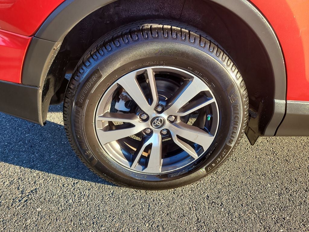 2017 Toyota RAV4 XLE